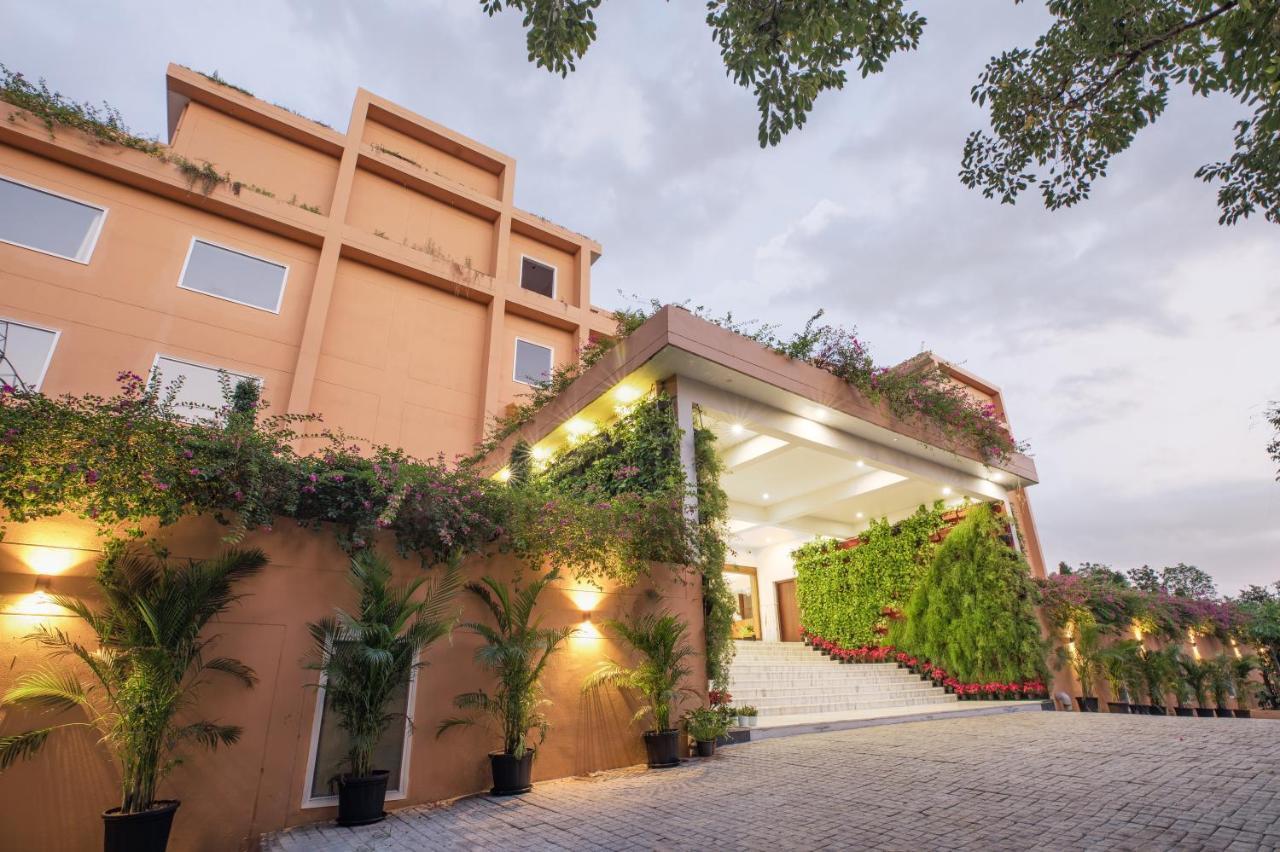 The Lalita Grand Mathura- Vrindavan Luaran gambar