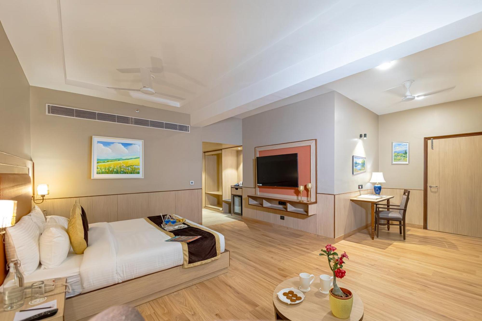 The Lalita Grand Mathura- Vrindavan Luaran gambar